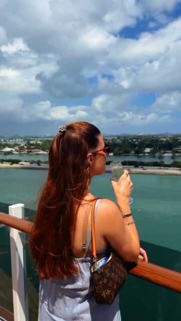 The new Norwegian Luna is perfect for an elevated multi-generational cruise experience. 🌊✨

Want your next vacation to look like this? Plan a trip this month with our travel agency! 🛳️ #TravelBetter #NorwegianCruiseLine #TravelAdvisor