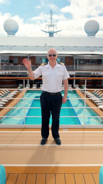 When he’s not at the helm, Silversea's Captain Johannes Tysse is out on deck, greeting guests with a warm smile and a wave. ​
​
Onboard, every wander leads to a friendly moment waiting to happen.​

​