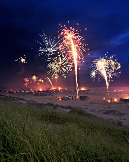 Nows the time to start planning a trip for the 4th of July!

You can experience celebrations on the beach, in the city, or even in the mountains. Reach out to our travel agency for tips on where to go! 🎇 #TravelAdvisor
