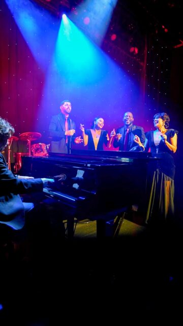 This past holiday season, Silversea’s carolers brought festive cheer and elegant charm to the ships, delighting guests with timeless melodies and joyful moments at sea. It was a truly enchanting way to celebrate the season in ultra-luxury.​