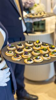 ​Silversea’s butlers go above and beyond to pamper their guests. From unpacking your suitcases to drawing a bubble bath or serving Champagne and caviar, unparalleled in-suite experiences await you.